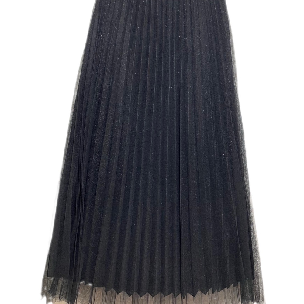 Elegant Black Pleated Skirt